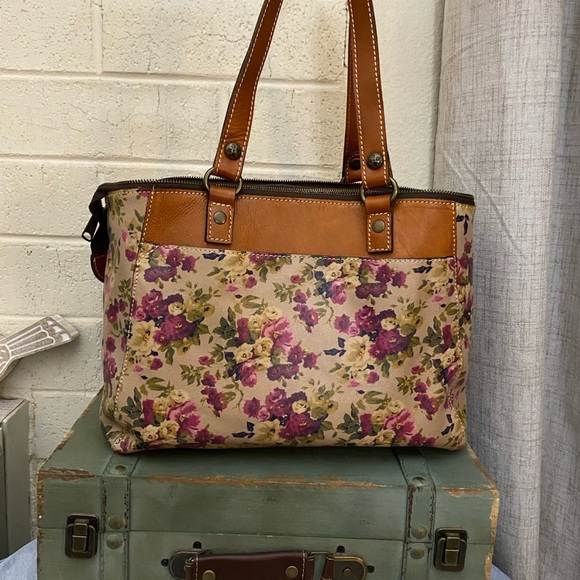 PATRICIA NASH ANTIQUE ROSE FLORAL AND BROWN LEATHER BAG EUC - Picture 7 of 13